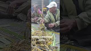 Download lagu tradisi makan bersama setelah sayur,daging,ubi di bakar batu (barapen) masyakrakat papua mp3