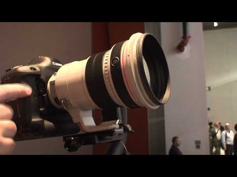 A Closer Look at the 1DX at CES 2012 (in full hd)
