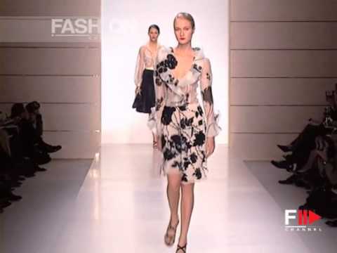 "Valentino" Spring Summer 2001 4 of 6 Paris Pret a Porter by Fashion Channel