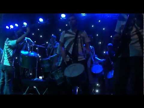 Bateria Furiosa (UNESP Prudente) - ' Anna Julia + Milla '