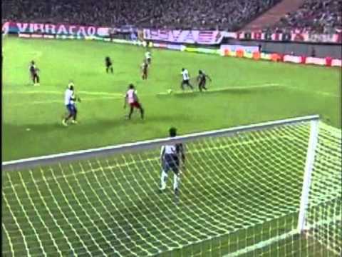 1º Gol do Bahia - Souza (Bahia 4x3 São Paulo / Série A 2011 - 33ª Rodada)