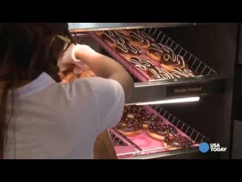 Hundreds line up outside LA's first Dunkin' Donuts