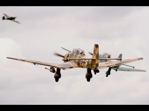 TJD RC DISPLAY TEAM - NEW WARBIRDS INC STUKAS AT WILLIS WARBIRDS FIGHTER MEET - 2016