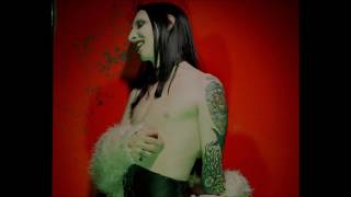 [SUB ESPAÑOL/LYRICS] Apple of Sodom - Marilyn Manson.