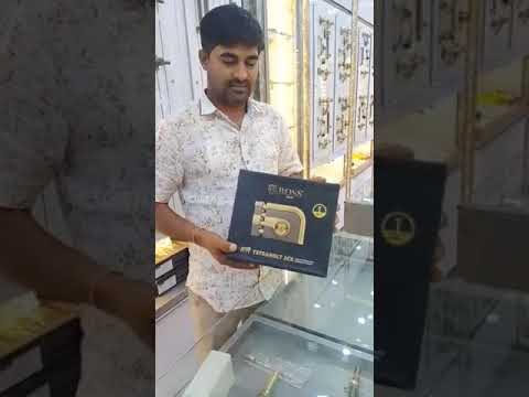 download lagu mp3 mp4 Boss Locks, download lagu Boss Locks gratis, unduh video klip Boss Locks