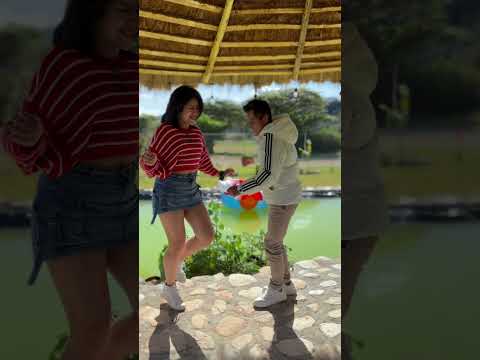 Shesha bailando al estilo de Onda Serrana  #humor #comedia #gafo