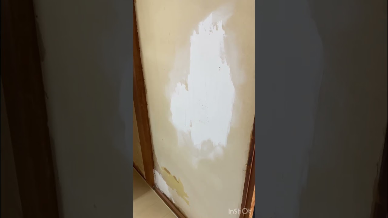 壁にパンチしたんか？ダメじゃないか！