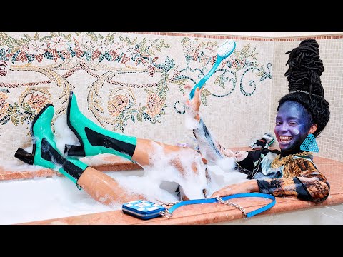 Así se hizo... The Cosmic World of Kelsey Lu