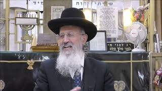 הגאון הרב אברהם יוסף שליט"א הבדיל בחונן הדעת, ואם טעה משלים תפלתו ואינו חוזר סימן רצד סעיף א חלק א (הרב אברהם יוסף) - התמונה מוצגת ישירות מתוך אתר האינטרנט יוטיוב. זכויות היוצרים בתמונה שייכות ליוצרה. קישור קרדיט למקור התוכן נמצא בתוך דף הסרטון