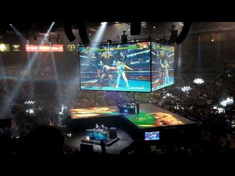 SFV Evo 2016 Grand Finals match point. Infiltration VS Fudo recorded live