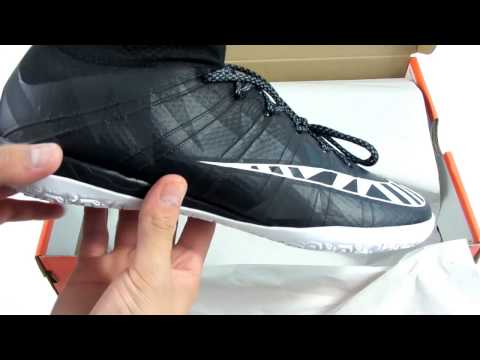 Nike Mercurial X Proximo Street Unboxing + First Look [HD]
