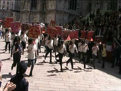 Fanfara Scattini al Raduno Nazionale Bersaglieri Milano 16 maggio 2010