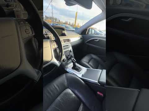 фото volvo v70 iii рестайлинг 0