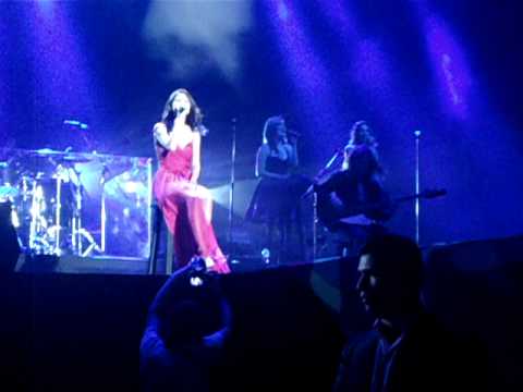 Selena Gomez en Argentina 9/2/12 - We Own The Night