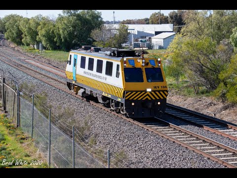METRO's IEV100 returns to Melbourne on 9020 at Golden Square- 10/8/20