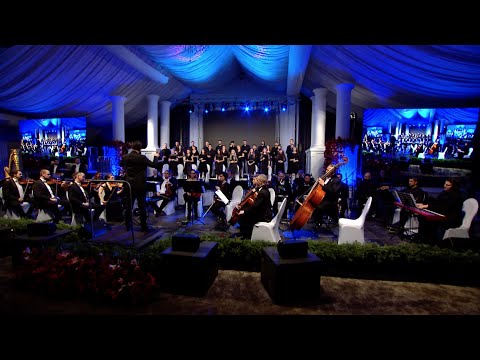 Grupul Voces - Departe-ntr-un staul (Live)