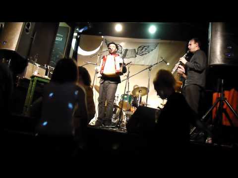 Daniel Kahn & The Painted Bird - March of the Jobless Corps (live @ Bilingua, 17.11.12)