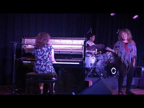 Big Mama Montse & 30's Band (2)