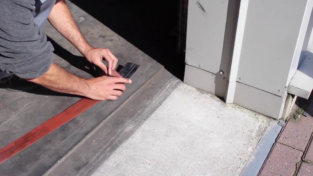 Soglia Antiallagamento - Porte Per Garage Omega Professional