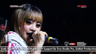 One Vaganza Lagu Mp3 Dan Mp4 Video