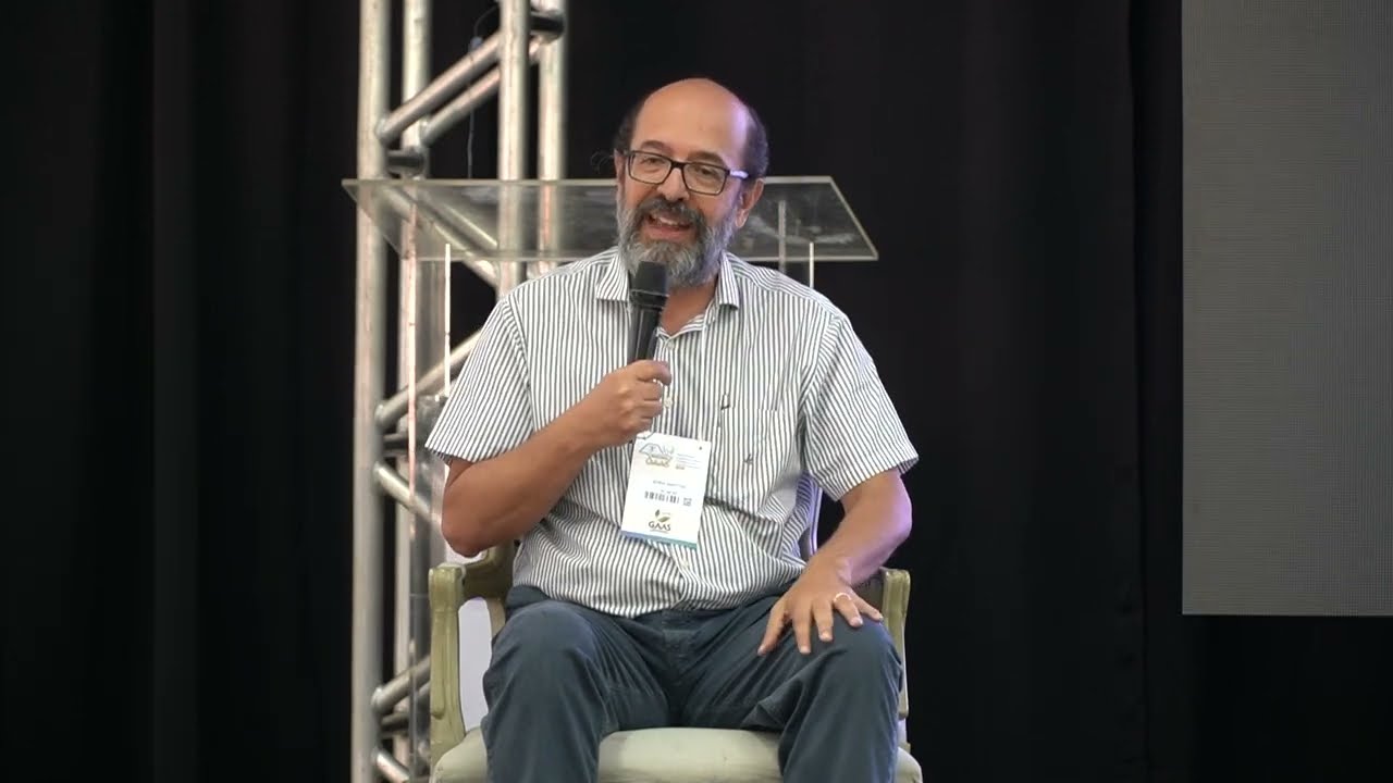 Mesa Redonda - Dr.  Eder Martins & Dr. Carlos Augusto Prosser Silveira (EMBRAPA)