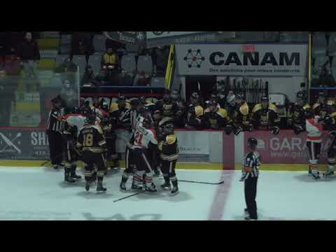 Dave Hamel hits Christophe Losier from the bench! - 05-03-22