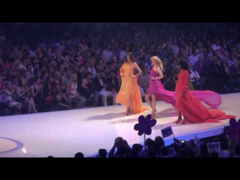 Schwebende Engel & Queensberry GNTM live