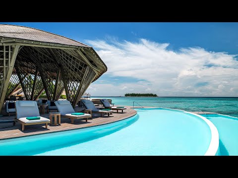 Banyan Tree Vabbinfaru Maldives | Luxury 5-Star Honeymoon Resort (4K Tour & Vlog)
