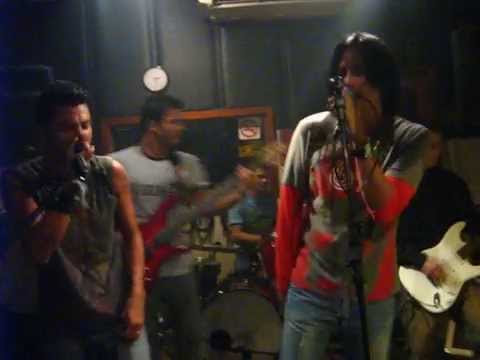 Ruben Gomez - Live Show Brazil - Somebody Told Me