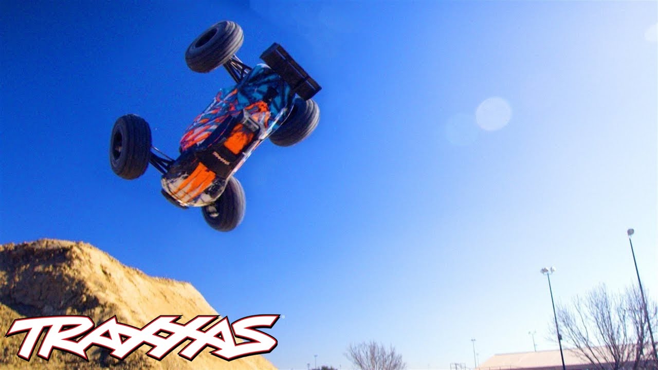 Traxxas E-Revo 1:8 VXL RTR modré