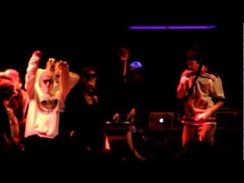 Kallion Lukion Rap Battle - Hävytön Hesa vs. MC Nuoris ja Kotikoirat