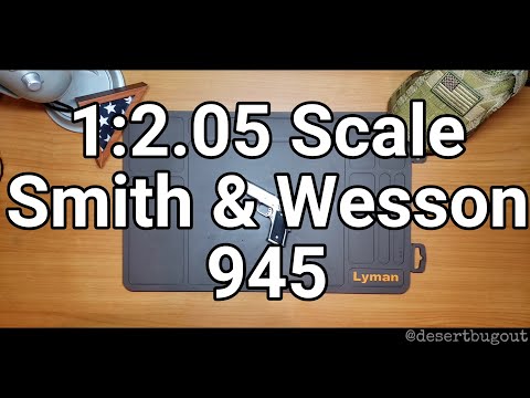 Miniature Guns: 1:2.05 Scale Smith & Wesson 945 Pistol