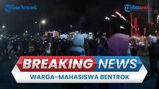 BREAKING NEWS: Warga Bentrok dengan Mahasiswa Pendemo di Makassar, Pagar Kampus Jebol