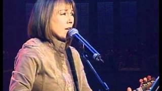 Liuba María Hevia en directo: Concierto Puertas (2/19)