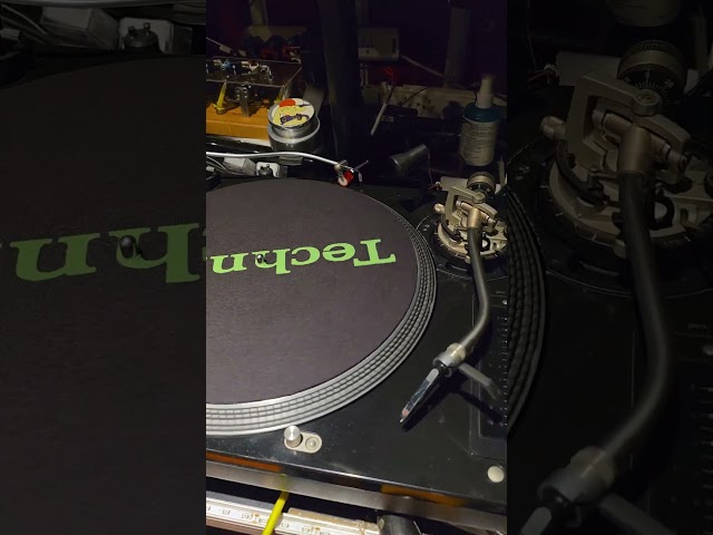 Vídeo relacionado con de plato girdo verde - aguja de vinilo para reproductores de discos - accesorio de cartucho de audio retro para amantes de la música, equipo de hogar y estudio - Consejo ovalado para suave