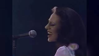 Mónica Naranjo - Solo Se Vive Una Vez (Concierto Telehit)