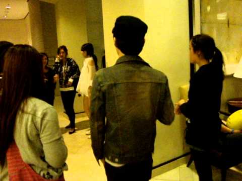 [FANCAM] 4minute Hyuna and G.NA Sheraton @ KMF 2011 (2011.04.30)