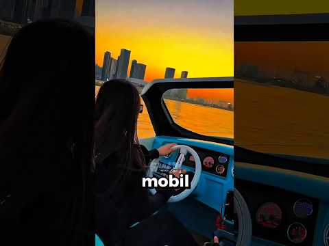 Mobil Sport di Atas Air?! Speedboat Ini Bikin Kamu Kaget 😱🚤