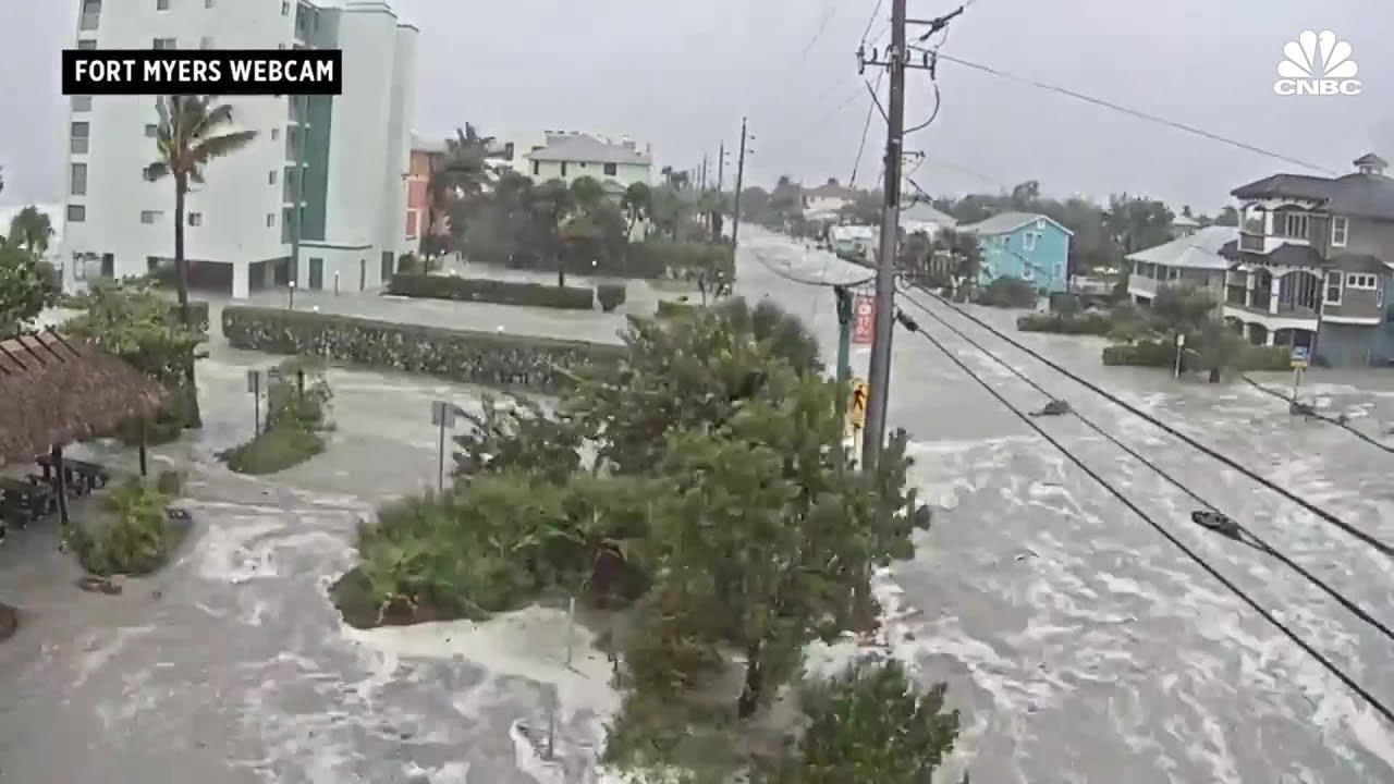 Timelapse shows devastating storm surge from Hurricane Ian in Fort Myers, FloridaVideo Thumbnail