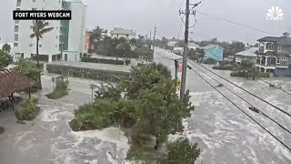 Timelapse shows devastating storm surge from Hurri