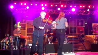 Trace singing &quot;I Left Something Turned On At Home&quot; and &quot;This Ain&#39;t No Thinking Thing&quot;