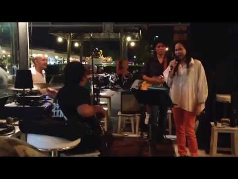 Smoke on the water Deep Purple Cover By  Tenety blues band @ Cour' de Cafè
