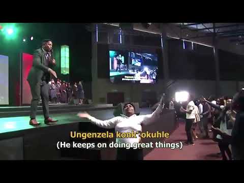 Ngihamba noJesu uyanginakekela