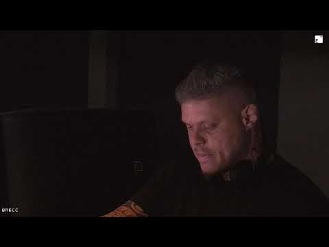 Brecc at E25 in Quarantine