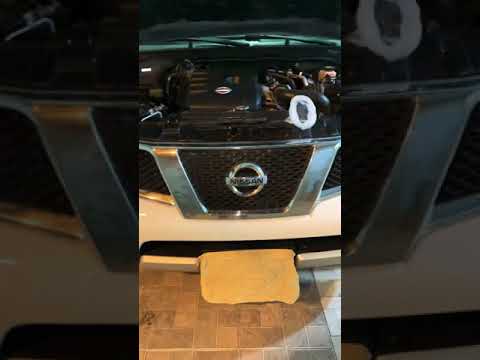 Como trocar pingo pingão farol auxiliar Nissan Frontier