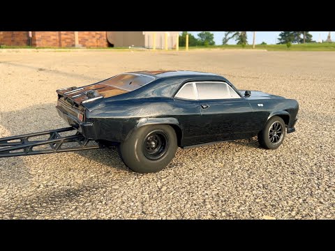 Traxxas Drag Slash ~ TIRE EXPLODES doing BURNOUT on 4S!!