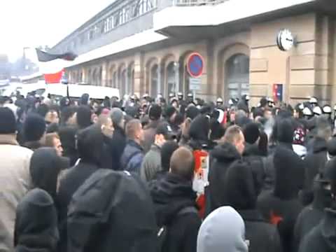 19.02.2011 Nazis am HBF-Dresden