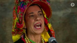Musik-Video-Miniaturansicht zu El quita y pon Songtext von Grupo De Folclore De Montehermoso 'sabor Añejo'