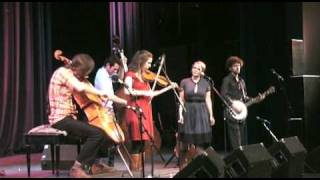 Ain&#39;t No Grave - Crooked Still