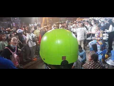 Color man Làm Thiện Nguyện Tiếng Rao 4.0 Tại Bạc Liêu Giúp Dì Nía Bán Bánh Tai Yến...